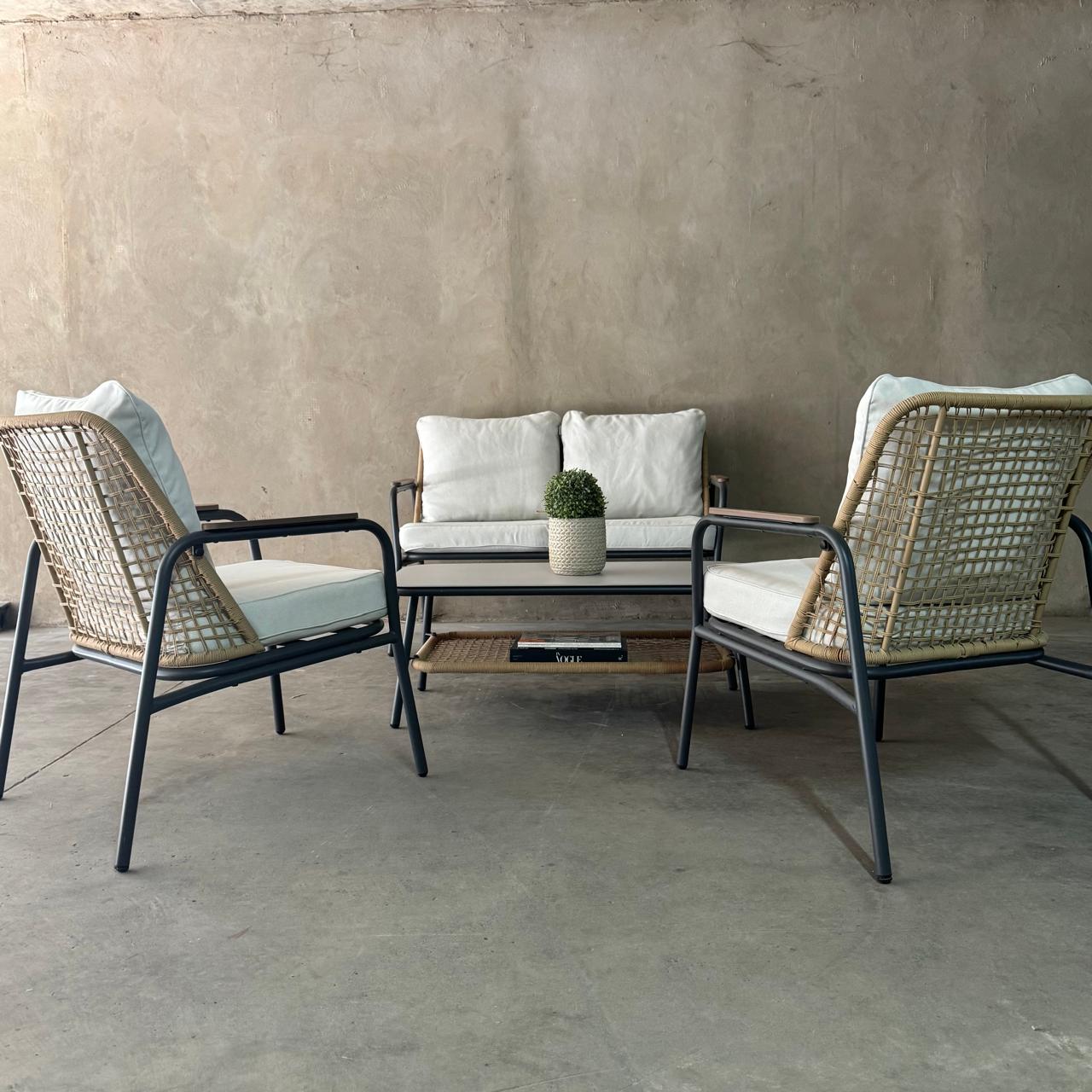 4 SEATER PATIO SET
