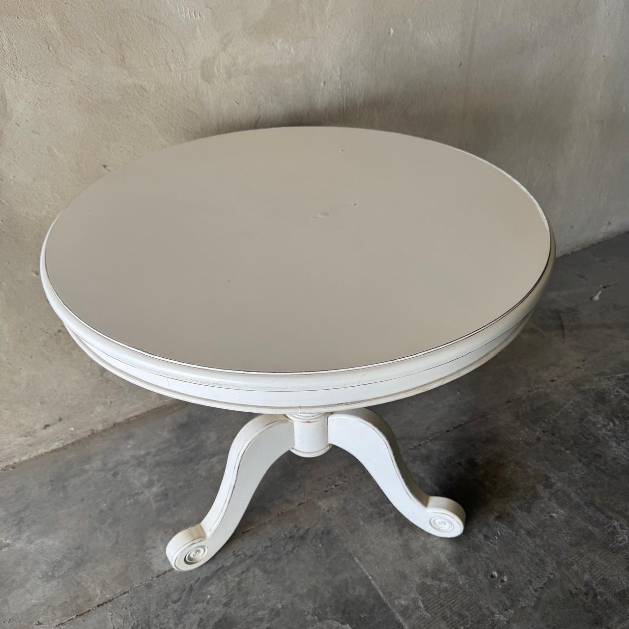 ANTIQUE TABLE WHITE WASHED
