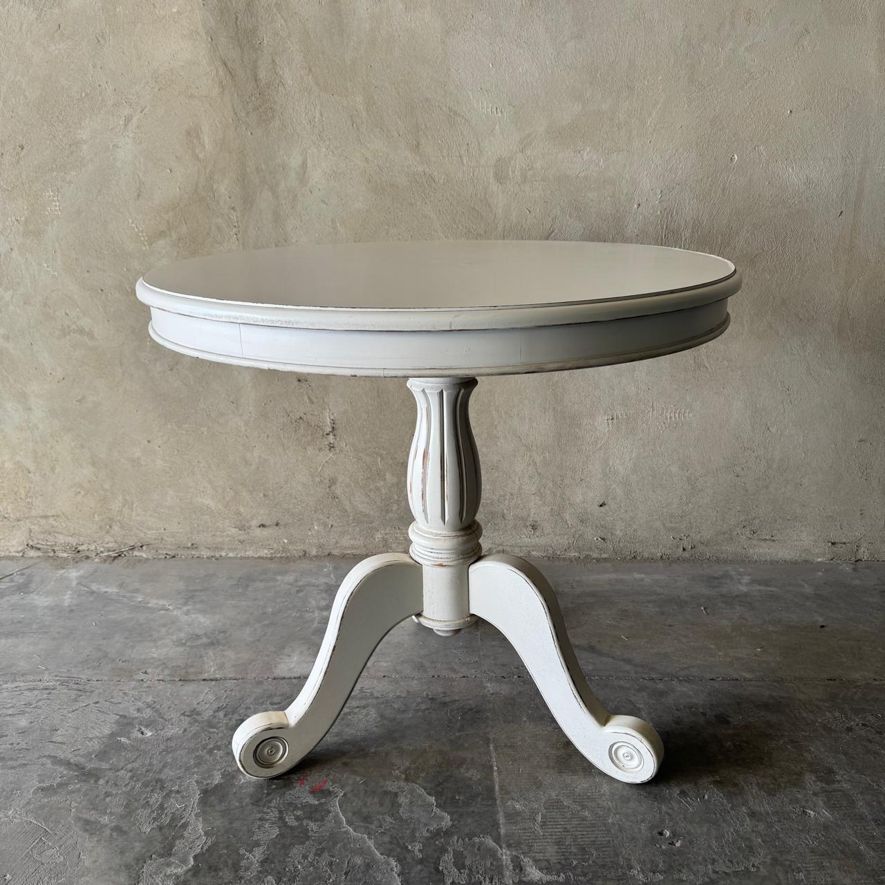 ANTIQUE TABLE WHITE WASHED