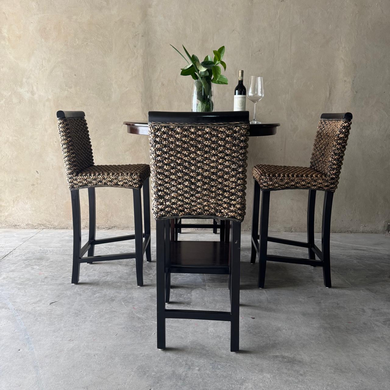 4 SEATER WICKER BAR SET