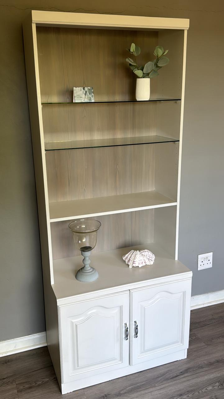 REFURBISHED DISPLAY UNIT WITH GLASS