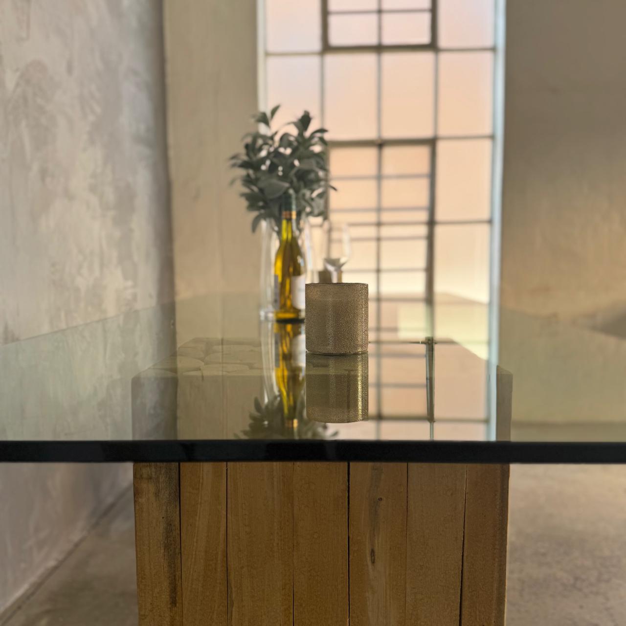 SEVENS LOG BASE GLASS DINING ROOM TABLE