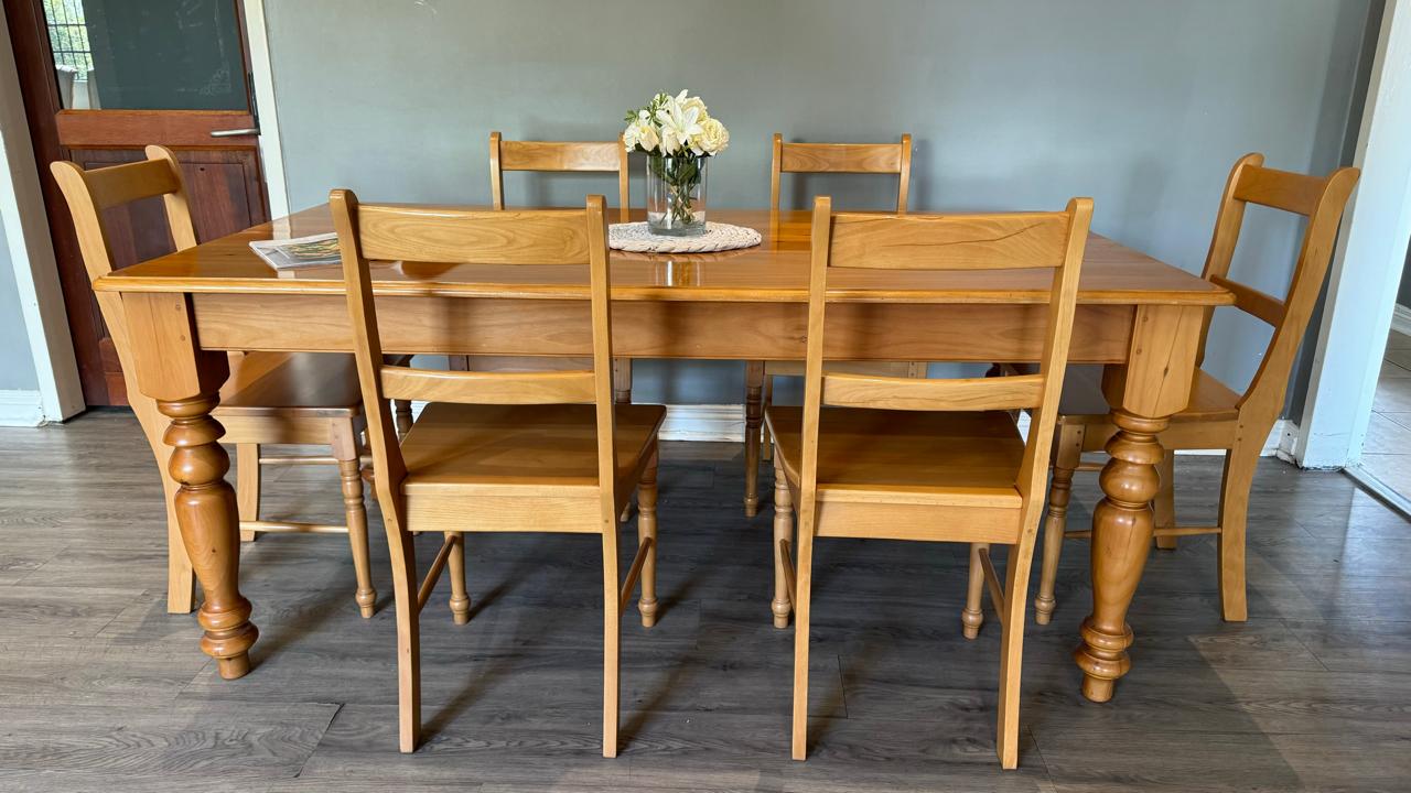 6 SEATER RECTANGLE DINING SET