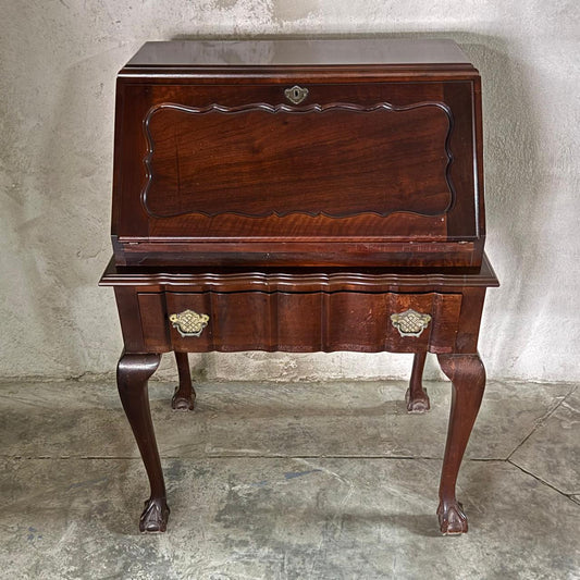 WRITING BUREAU
