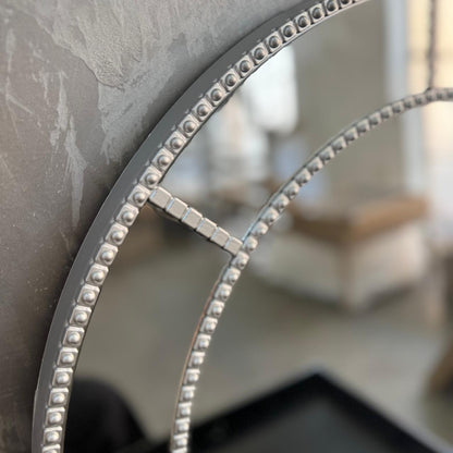 ROUND SILVER BEADED MIRROR