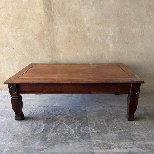 DARK WOOD COFFEE TABLE