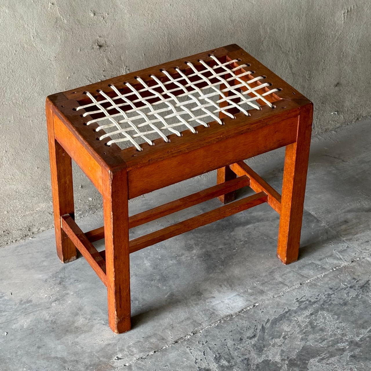 DRESSING STOOL