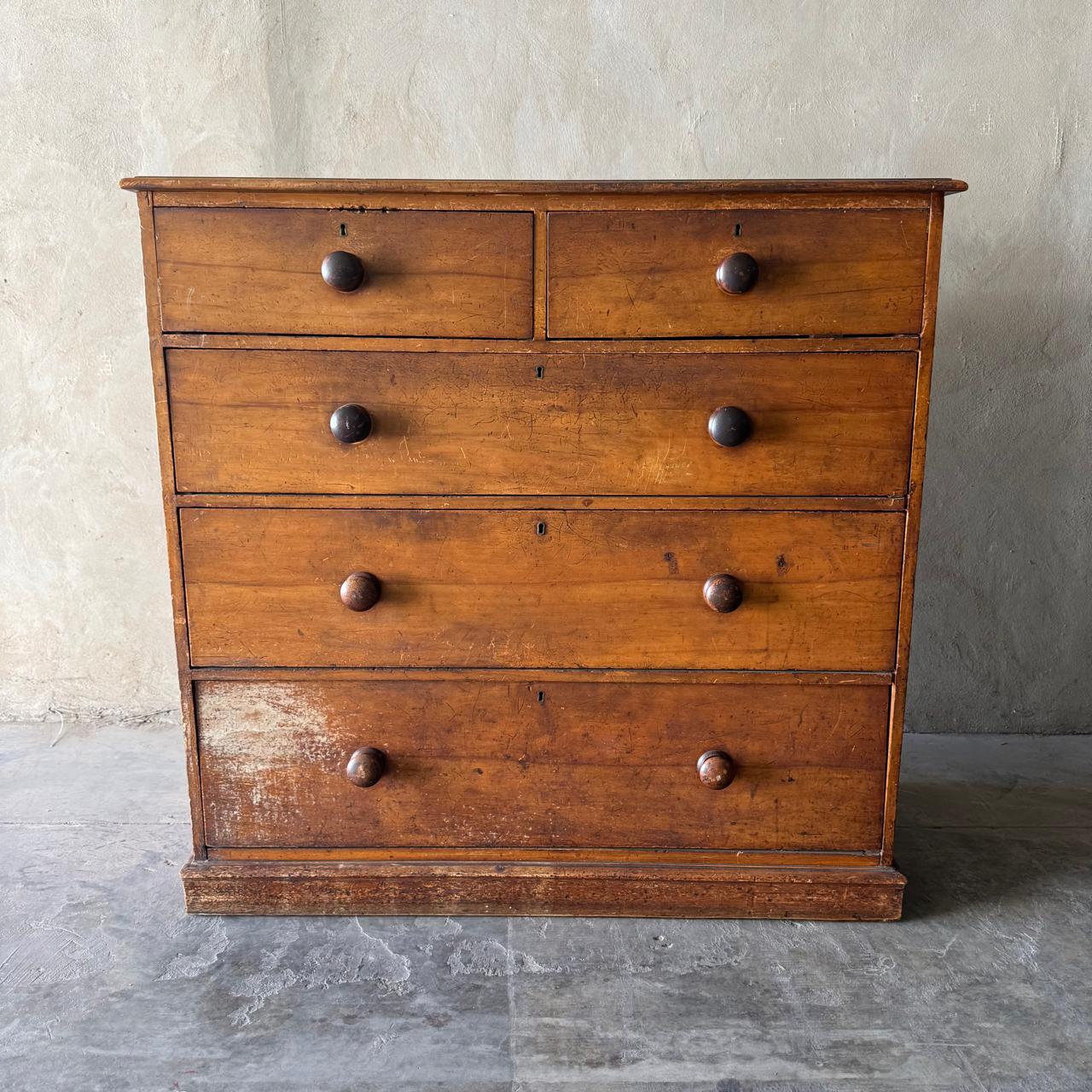 LARGE CHEST OF DRAWERS