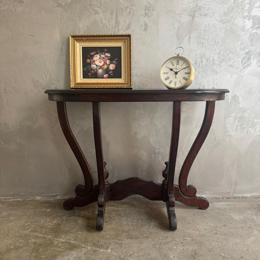 ANTIQUE SERVER