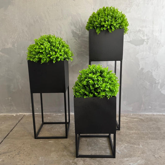 SET OF 3 PLANTERS